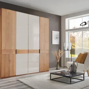 Must-Have WIEMANN Kleiderschrank »Cardiff, Massivholztüren in Kombination mit Glas- oder Spiegeltüren« 4 Breiten, 2 Höhen 216/236cm auswählbar,hochwertiges Design in langlebiger Qualität, viel Stauraum