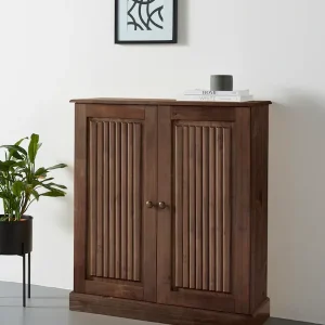 OTTO home Garderobenschrank »Liotta« mit 2 verstellbare Einlegeböden, aus massivem Kiefernholz Markenprodukt