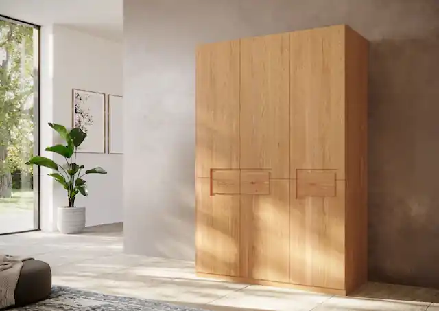 Markenware Home affaire Kleiderschrank »Léopoldine aus Kernbuche, erhältlich in verschiedenen Breiten« Massivholz-Kleiderschrank, im 50 cm Raster planbar