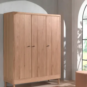 Home affaire Kleiderschrank »Forrest mit 3 Drehtüren (Soft-Close), Made in Europe, zeitloses Design« B/H/T ca: 145,8x190x55 cm, Massivholz in 2 Farben erhältlich,praktische Facheinteilung, viel Stauraum, hochwertige Verarbeitung Günstig
