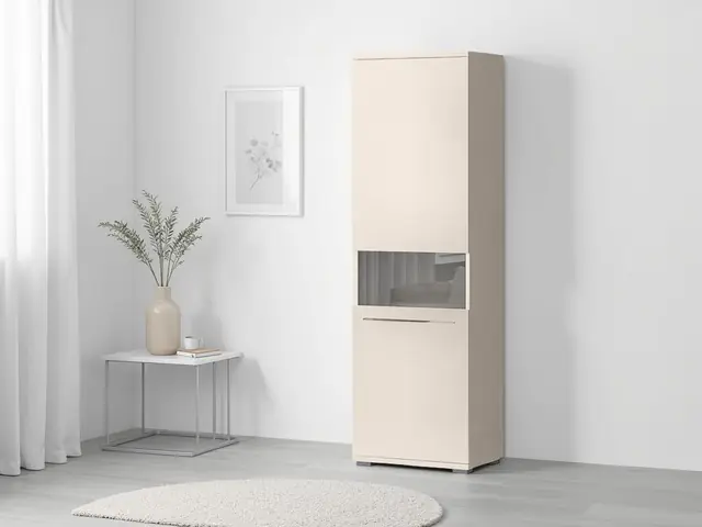 Preiswert OTTO home Vitrine »Piano« (H/B/T): 193/60/40,2cm,UV lackiert, Soft-Close Funktion