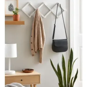 Kostenfreie Lieferung möbel-direkt Wandgarderobe Christin in weiß günstig kaufen | limango