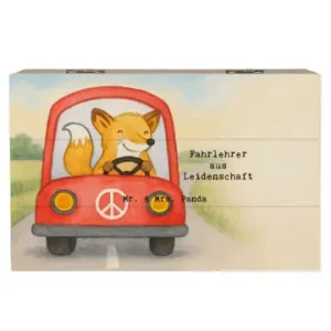 Jetzt Kaufen Mr. & Mrs. Panda Box Fahrlehrer Leidenschaft Design mit Spruch in Weiß günstig kaufen | limango