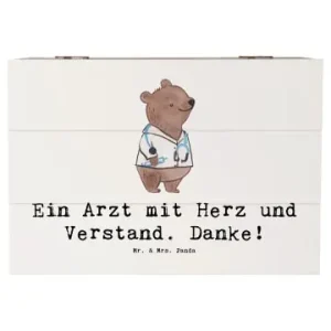Mr. & Mrs. Panda Box Spruch Arzt mit Herz mit Spruch in Weiß günstig kaufen | limango Knallerangebot